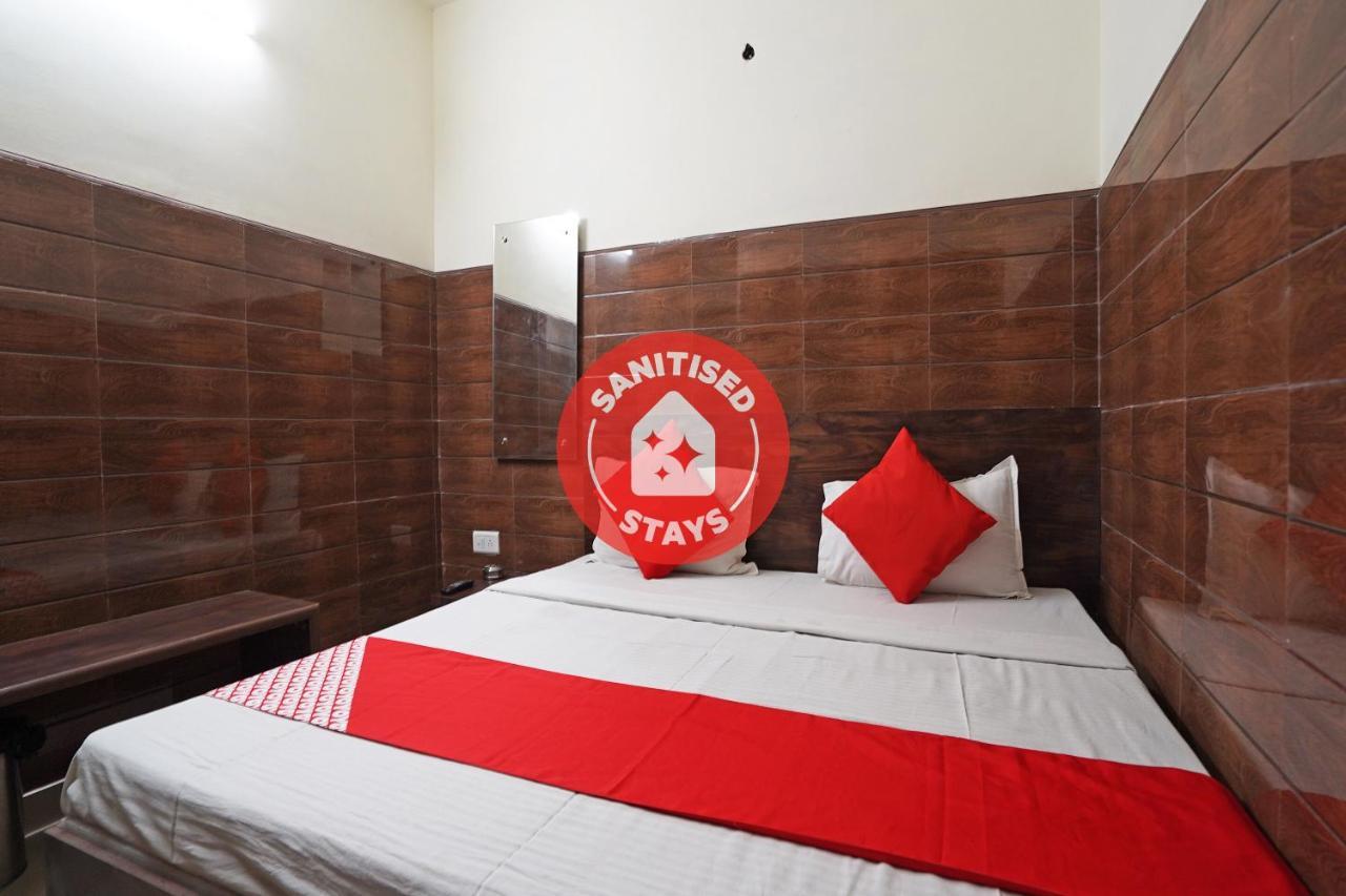 Hotel O Shri Sai Guest House Delhi  Dış mekan fotoğraf